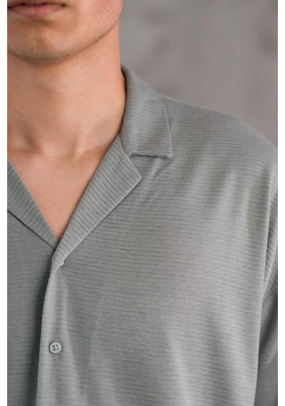 Oversize Yakalı Düğmeli Kendinden Çizgili Erkek Yazlık 001