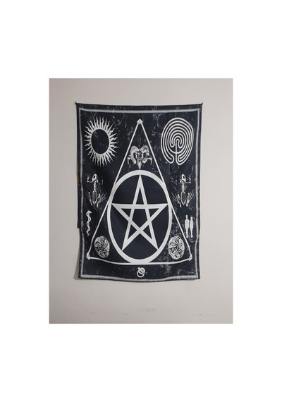 Pentagram 1 No Desenli Tasarım Duvar Halısı