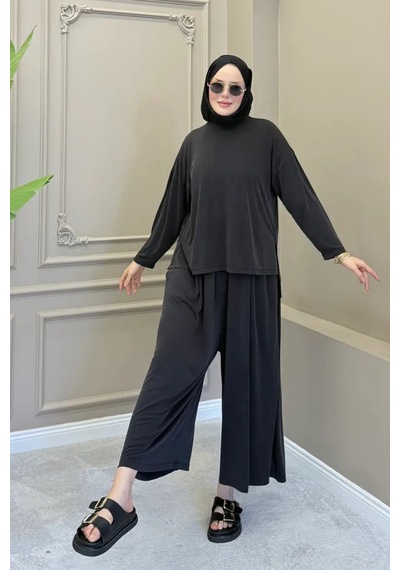 Balenbi Kadın Modal Kumaş Oversize Bol Paça Pantolon Rahat Kalıp İkili Tesettür Takım 1222 - Premium Seri Siyah Balenbi Kadın Modal Kumaş Oversize Bol Paça Pantolon Rahat Kalıp İkili Tesettür Takım 1222 - Premium Seri Siyah