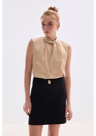 Sateen Yaka Detaylı Saten Bluz - Camel-136679 CAMEL