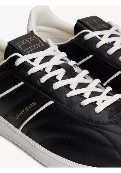 Tommy Hilfiger Erkek Dikiş Detaylı Düşük Bilekli Rahat Taban Deri Siyah Sneaker Em0em01708-bds-14048 Tommy Hilfiger Erkek Dikiş Detaylı Düşük Bilekli Rahat Taban Deri Siyah Sneaker Em0em01708-bds-14048