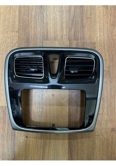 Dacia Duster Sandero 2 Logan 2 Kalorifer Izgara Komple 682601883r siyah