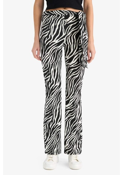 Defacto Fitted Zebra Desenli İspanyol Paça Pantolon G2988ax25wnbk81 Siyah