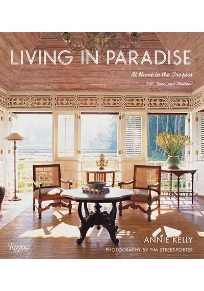 Living in Paradise 9780847865857