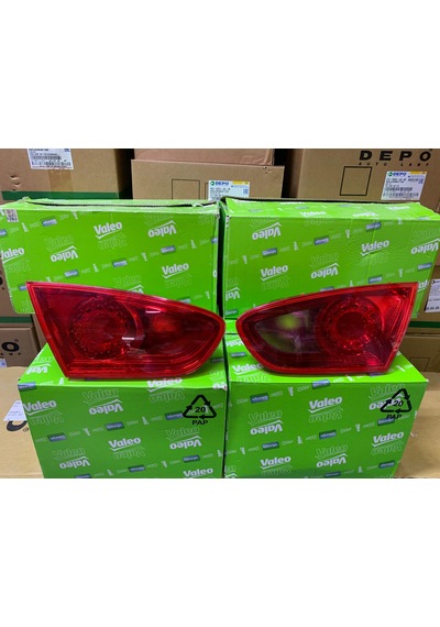 Seat Leon Makyajlı Kasa 2010-2013 Arası Valeo Sağ Ve Sol İç Stop Lambası 1p0945107f / 1p0945108f