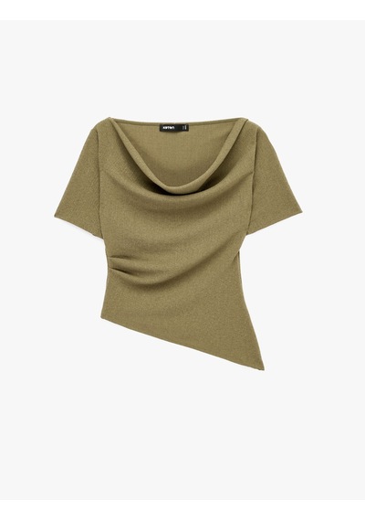 Koton Krep Kumaş Slim Fit Kısa Kollu Degaje Yaka Asimetrik Tişört Haki 6sak50393ek