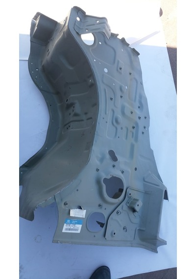 Hyundai Starex 98-08 Sol Ön Podye Saçı 64500-47401