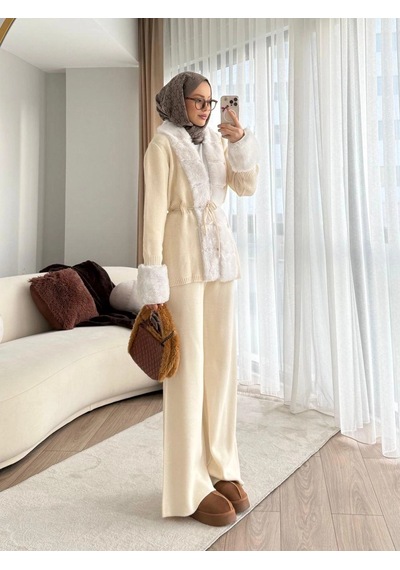 Elora Atelier Ekru Kürk Detaylı Triko Takım