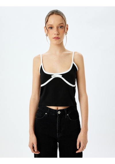 Koton Dikiş Detaylı Fiyonklu Slim Fit Askılı Crop Üst Siyah 5sal30035ık Siyah