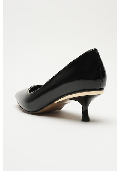 Selene Metal Aksesuar Detaylı Siyah Rugan Sivri Burunlu Alçak İnce Topuklu Stiletto Kadın Topuklu Ayakkabı 5cm Siyah/rugan Selene Metal Aksesuar Detaylı Siyah Rugan Sivri Burunlu Alçak İnce Topuklu Stiletto Kadın Topuklu Ayakkabı 5cm Siyah/rugan