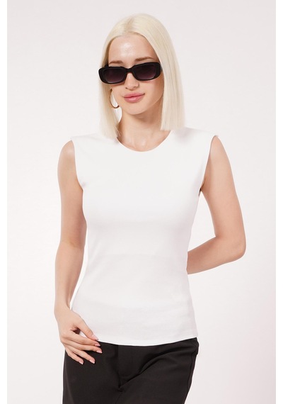 Seeh Beyaz Kadın Basic Slim Fit T-shirt Sh250