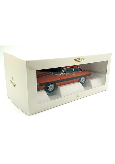 1:18 Norev 1973 Alfa Romeo 2000 Gtv