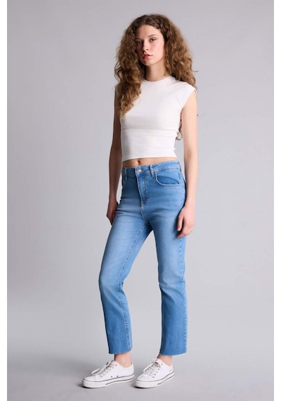 Defacto Crop Flare Fıt Yüksek Bel Kısa Paça Bilek Boy Jean Yıkamalı Pantolon H1665ax26smnm39 Mavi-nm39
