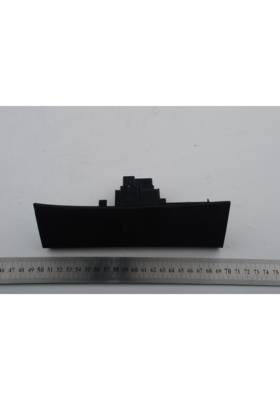 Japon Ön Sağ Cam Açma Düğmesi 5 Fişli/kapaklı Isuzu Dmax 2012-2015 Uyumlu 8974170040