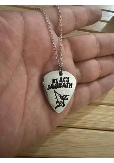 Black Sabbath Metal Grubu Pena Şeklinde Çift Taraflı Rock İşaretli Metal Anahtarlık