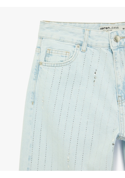 Koton Uzun Düz Paça Normal Bel Cepli Düğmeli Taşlı Denim Pantolon - Longer Straight Fit Jean Bleach 6sal40011md Açık Mavi Koton Uzun Düz Paça Normal Bel Cepli Düğmeli Taşlı Denim Pantolon - Longer Straight Fit Jean Bleach 6sal40011md Açık Mavi