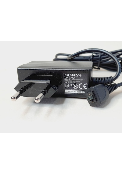 Sony Qn-3ac1 Seyahat Şarj Cihazı 5v 500mah Siyah