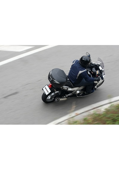 Motosiklet Arka Çanta 39 Litre Karbon Yüksel Kalite Motor Çantası Topcase Sh39 Siyah