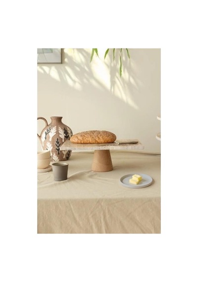 Akayev Traverten 30x20 Cm Konik Ahşap Ayaklı Sunumluk