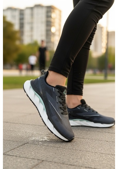 Enoch Yeni Nesil Koşu Ve Yürüyüş Odaklı Dinamik Esnek Tabanlı Sneaker Siyah - Füme