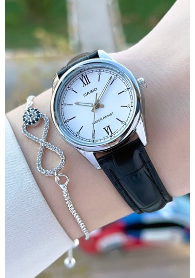 Casio Csıste150 Kadın Kol Saati