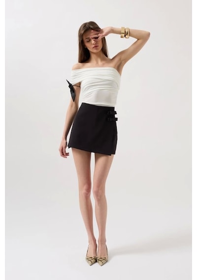 Defymoda Fiyonk Detay Mini Etek Siyah