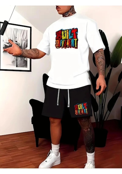 Startmore Erkek Beyaz''renkli Built Different Baskılı'' Basic Oversize T-shirt- Şort Takım Strup0000000000014 Beyaz