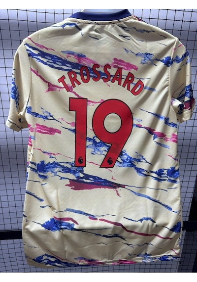 Arsenal Trossard Desenli Futbol Forması Çok Renkli