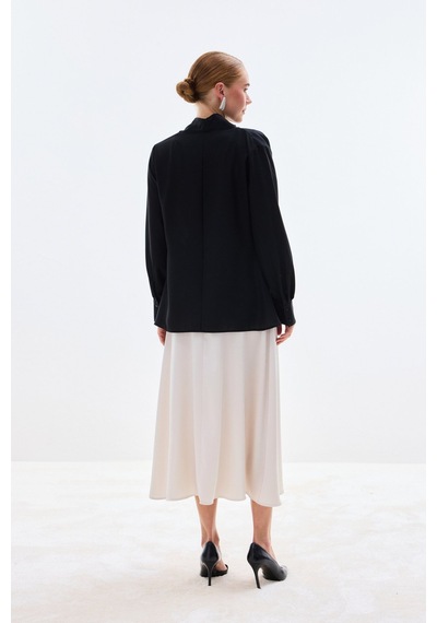 Sateen Degaje Yaka Bluz - Siyah-136731 Siyah