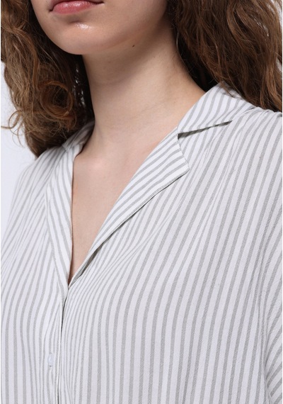 Colin's Colins Regular Fit Shirt Neck Çizgili Kadın Yeşil Kısa Kol Gömlek Cl1074646 Q1.v1 Sag Sage Çok Renkli Colin's Colins Regular Fit Shirt Neck Çizgili Kadın Yeşil Kısa Kol Gömlek Cl1074646 Q1.v1 Sag Sage Çok Renkli