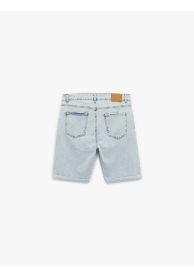 Koton Katlamalı Paça Cep Detaylı Pamuklu Slim Fit Jean Şort Açık İndigo 5sam40191nd Açık İndigo Koton Katlamalı Paça Cep Detaylı Pamuklu Slim Fit Jean Şort Açık İndigo 5sam40191nd Açık İndigo