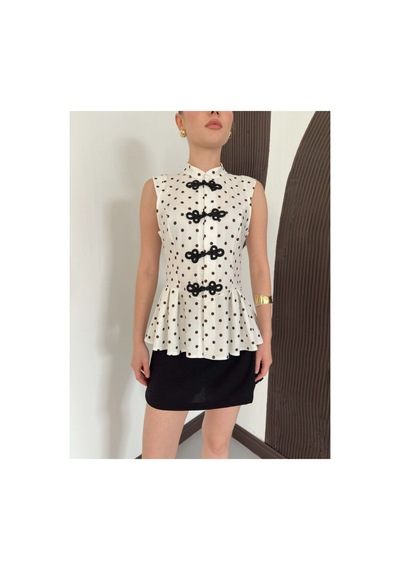 Verymoda Çin Düğmeli Puantiyeli Bluz D3074 Krem