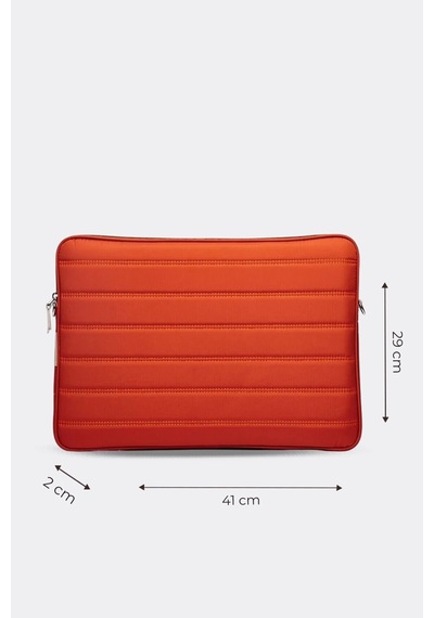 Mussen Laptop Kılıfı Su Geçirmez Macbook Neo Air Pro 15-16 İnç Turuncu Turuncu