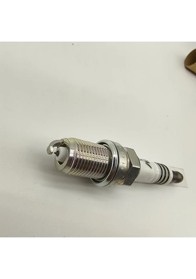 Globalbloom Ngk Bkr8eıx 2668 Bkr8eıx Set 4 Iridium Buji Audi A3 A4 A5 Tt Vw Passat Jetta Golf Gtı 120000 Km