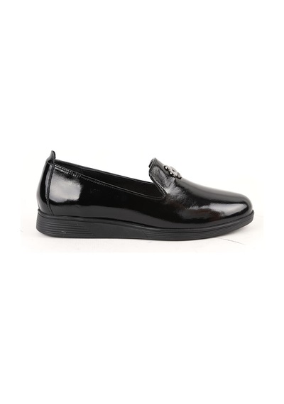 Libero Kadın Loafer Babet Günlük Hakiki Deri Parlak Rugan Çiçek Toka Detaylı Esnek Kauçuk Taban L061.538 Siyah Libero Kadın Loafer Babet Günlük Hakiki Deri Parlak Rugan Çiçek Toka Detaylı Esnek Kauçuk Taban L061.538 Siyah