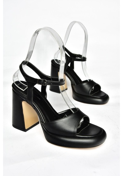 Fox Shoes S569012809 Siyah Kalın Topuklu Kadın Ayakkabı Siyah