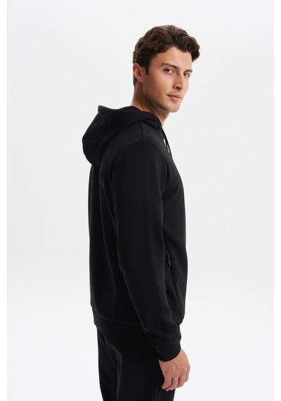 AR-MA Arma Erkek Slim Fit Örme Interlok Kapüşonlu Kanguru Cepli Sweatshirt Yazı Baskılı %80 Pamuk %14 Polyester %6 Elastane K30254685302 Siyah AR-MA Arma Erkek Slim Fit Örme Interlok Kapüşonlu Kanguru Cepli Sweatshirt Yazı Baskılı %80 Pamuk %14 Polyester %6 Elastane K30254685302 Siyah