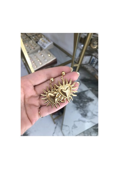 Güneş Detaylı Kalp Küpe Altın