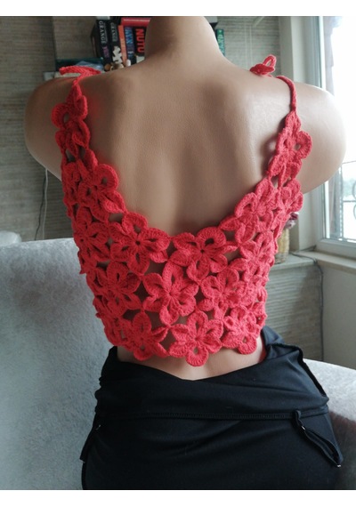 El Örgüsü Çiçek Motif Askılı Crop Kırmızı