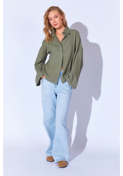 Manche Haki Kolları Salaş Yıkamalı Müslin Oversize Rahat Kalıp Kadın Basic Gömlek Mks166881-01 Manche Haki Kolları Salaş Yıkamalı Müslin Oversize Rahat Kalıp Kadın Basic Gömlek Mks166881-01