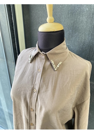 Pera Moda Yakası Taşlı Modal Kumaş Oversize Kadın Gömleği Açık Kahverengi