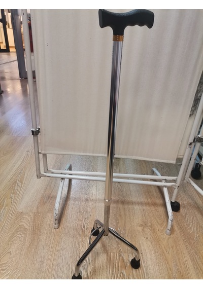 Yüksekliği Ve Sağ Sol Yönü Ayarlanabilir Üç Ayaklı Tripod Destek Denge Bastonu
