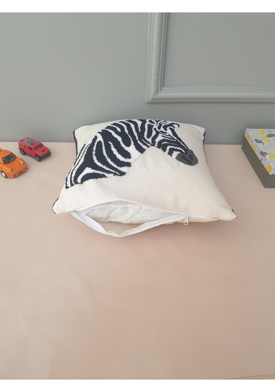 Dekoratif Kırlent Zebra Model - Punch Nakışlı - Kırlent İçi Dahil