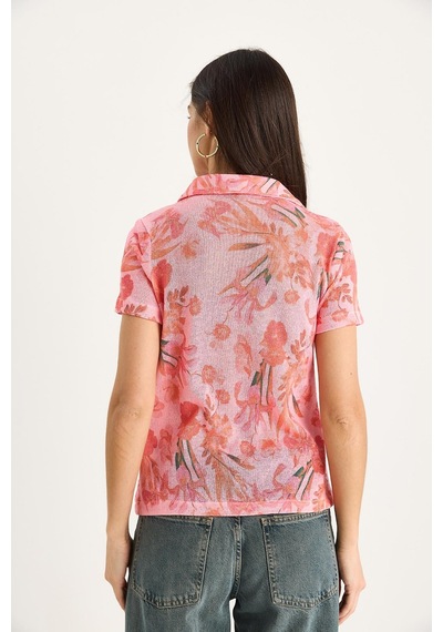 Shade Kadın Polo Yaka Desenli Dijital Baskılı Regular Yazlık Örme Bluz 60282016 - Pembe Shade Kadın Polo Yaka Desenli Dijital Baskılı Regular Yazlık Örme Bluz 60282016 - Pembe