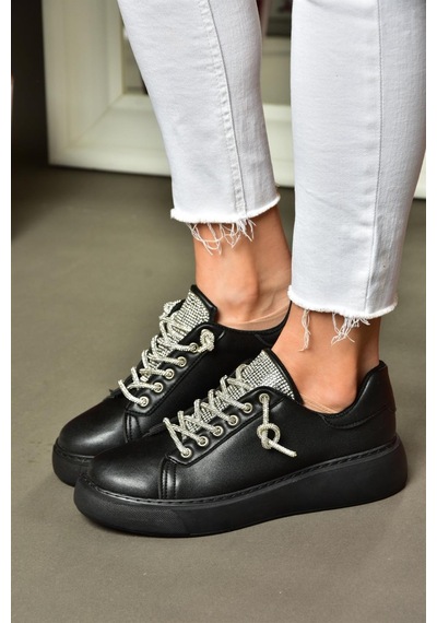 Fox Shoes P602001709 Siyah Taşlı Bağcıklı Kadın Spor Ayakkabı Sneakers Siyah-suni Deri