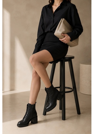 Sovenso Heeled Hakiki Deri Bağcıklı Fermuarlı Siyah Kısa Bot