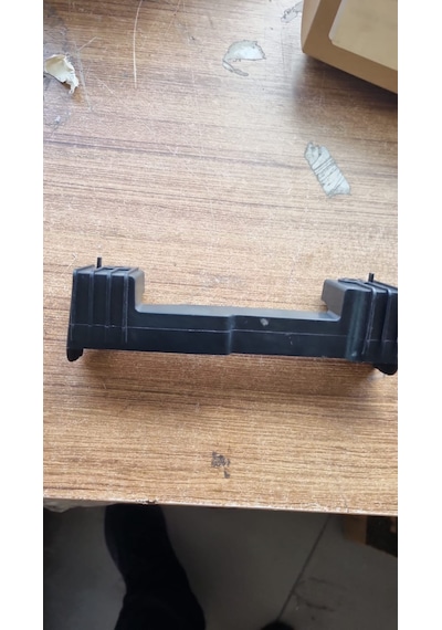İ30 12-17 Ön Tampon Orta Braket 86552a5000