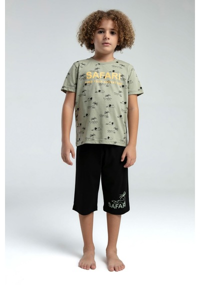 Rolypoly Roly Poly Premium Garson Safarı Fınd Your Adventure Erkek Çocuk Kısa Kollu Kapri Pijama Takım Çam Yeşili Rolypoly Roly Poly Premium Garson Safarı Fınd Your Adventure Erkek Çocuk Kısa Kollu Kapri Pijama Takım Çam Yeşili