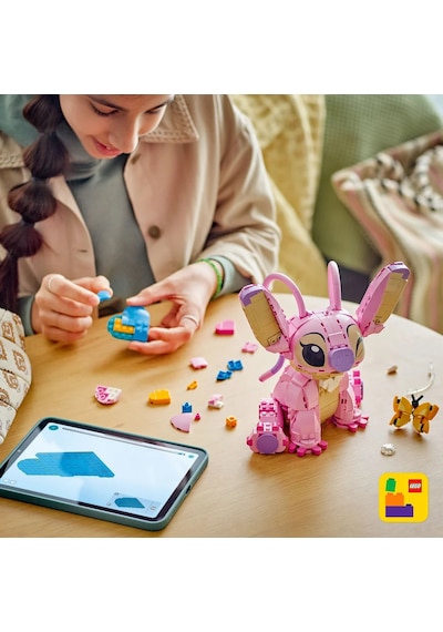 LEGO® ǀ Disney Angel 43257 -9 Yaş ve Üzeri Çocuklar için Lilo ve Stiç  Karakterli Oyuncak Yapım Seti (784)