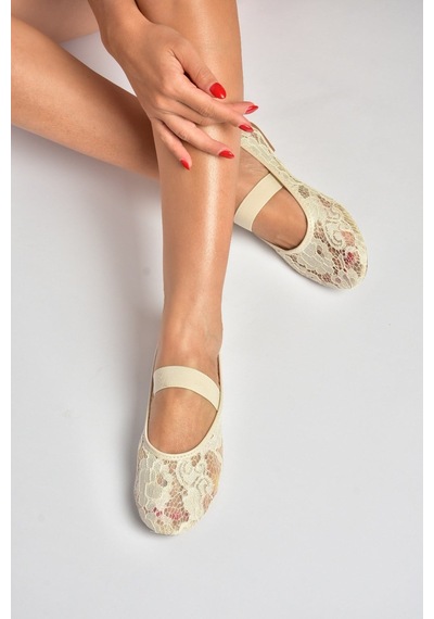 Fox Shoes Y726924306 Bej Dantel Kadın Babet
